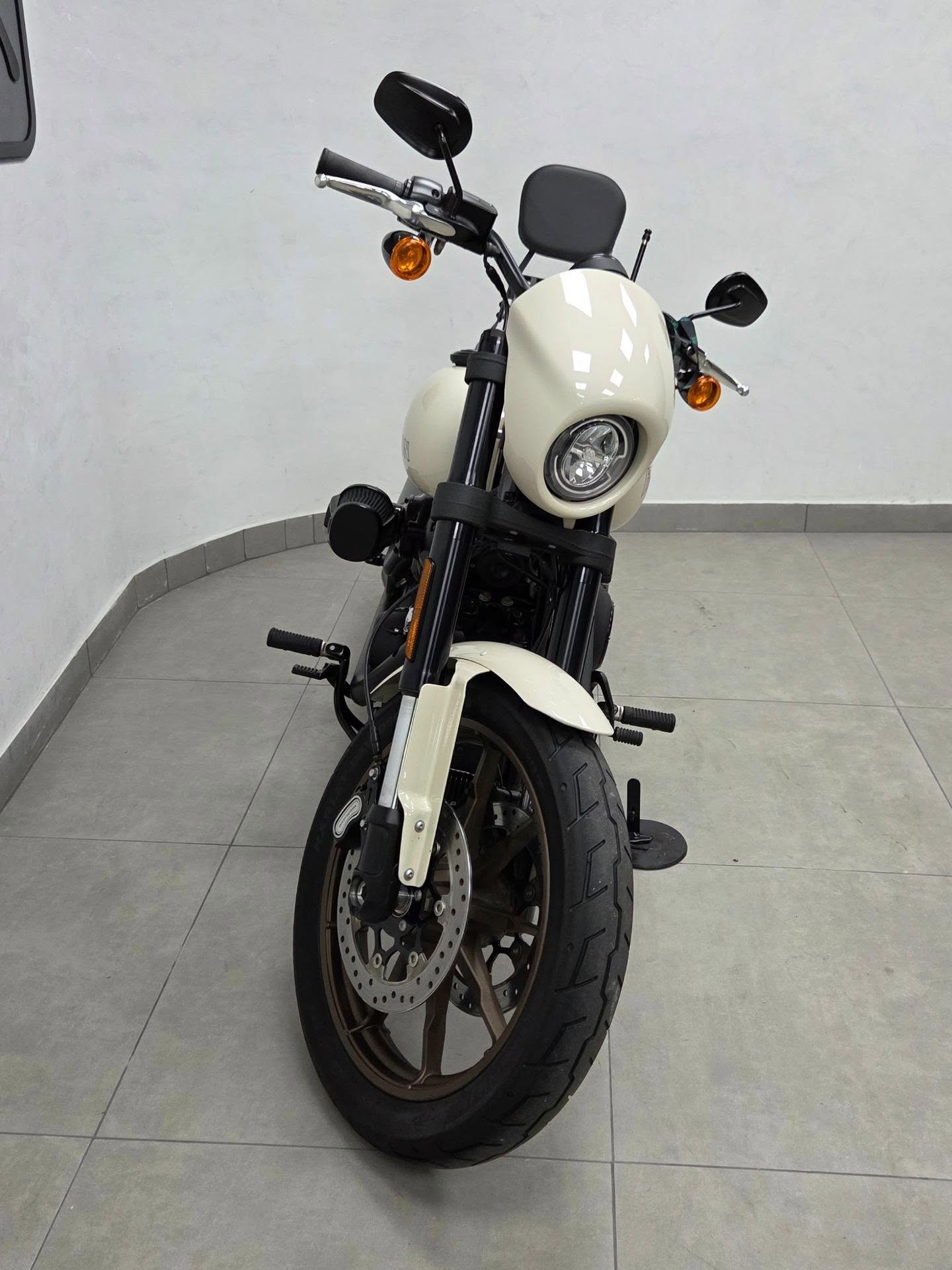 HARLEY-DAVIDSON SOFTAIL LOW RIDER S - Imagem 9