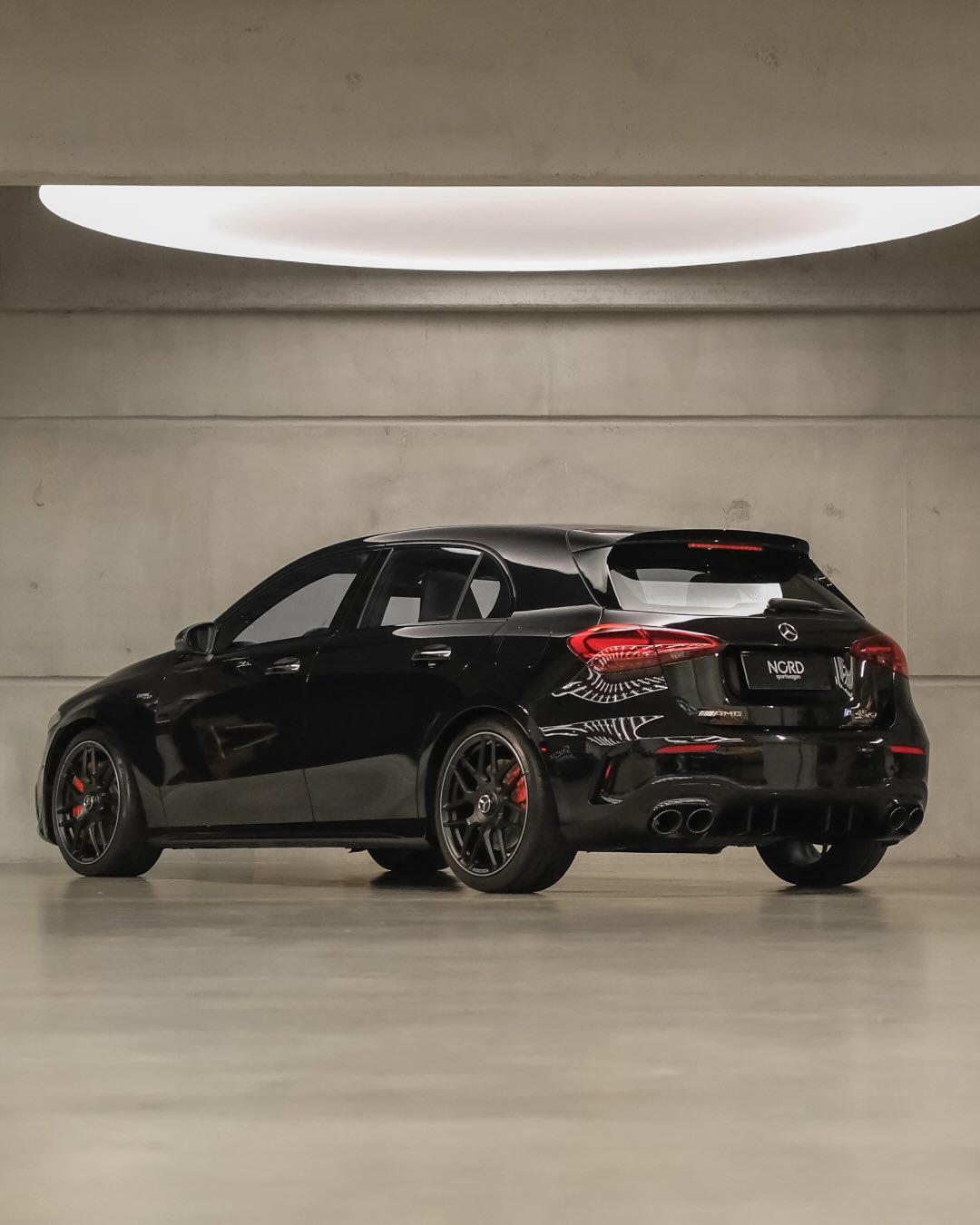 MERCEDES-BENZ A 45 S - Imagem 2