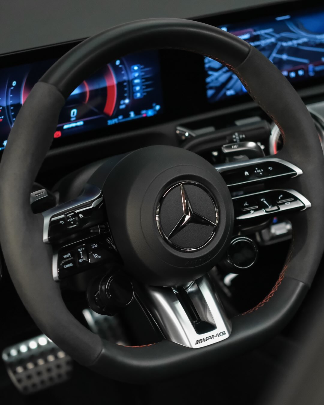 MERCEDES-BENZ A 45 S - Imagem 3