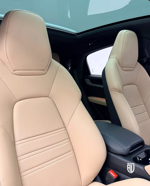 PORSCHE CAYENNE E-HYBRID COUPE - Imagem 14