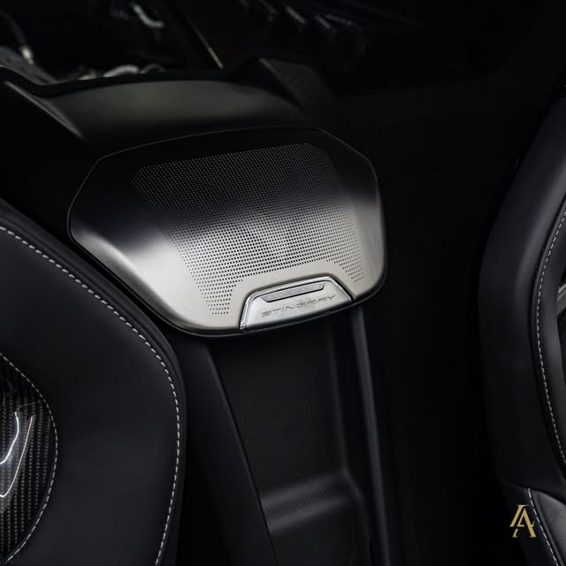 CHEVROLET CORVETTE STINGRAY LT3 TARGA - Imagem 13