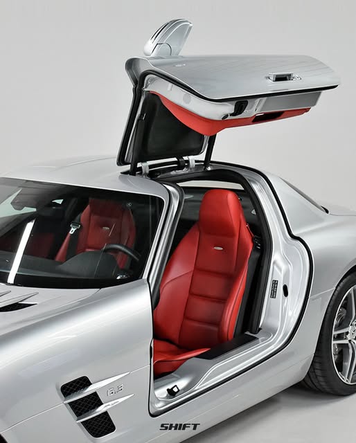 MERCEDES-BENZ SLS 63 AMG - Imagem 6
