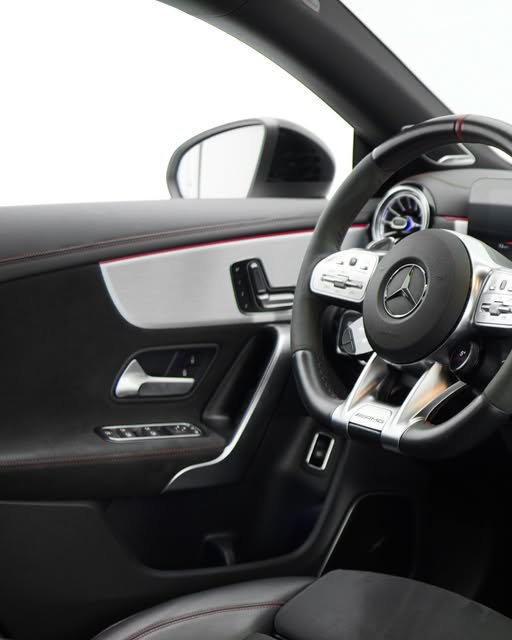 MERCEDES-BENZ CLA 45 S 4MATIC+ - Imagem 4