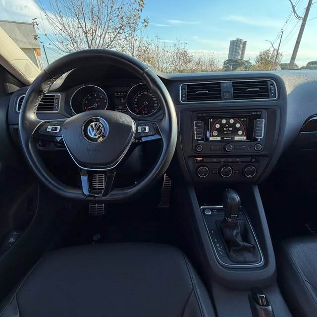 VOLKSWAGEN JETTA COMFORTLINE - Imagem 10