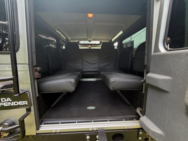 LAND ROVER DEFENDER 110 - Imagem 11