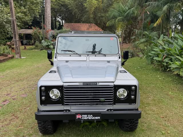 LAND ROVER DEFENDER 110 - Imagem 4