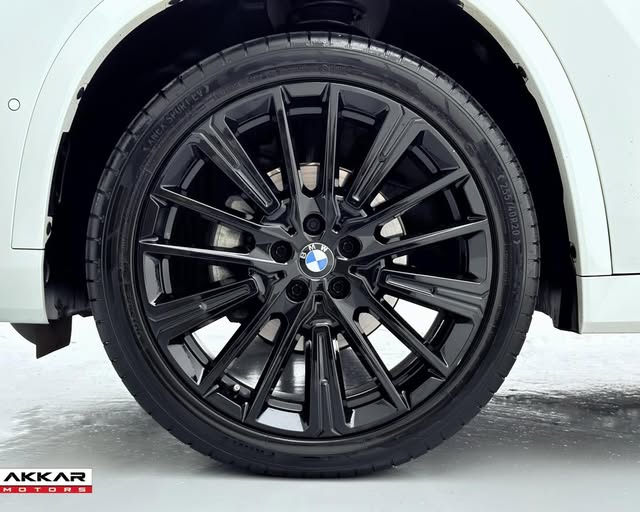 BMW X1 SDRIVE20I M SPORT - Imagem 8