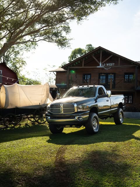 DODGE RAM 2500 SLT - Imagem 1