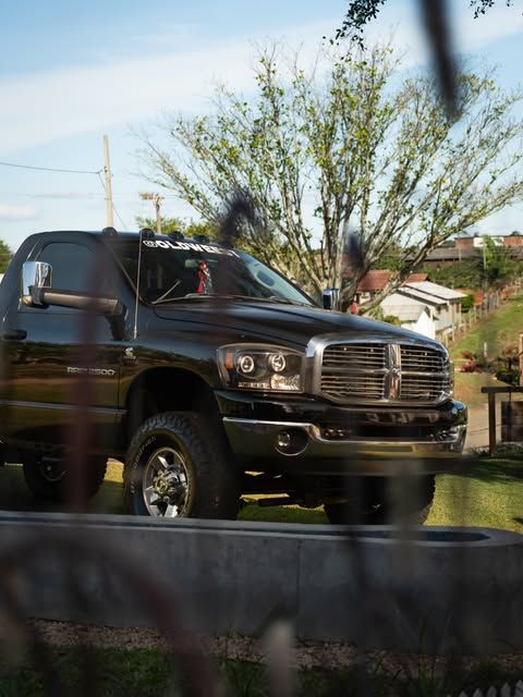 DODGE RAM 2500 SLT - Imagem 3