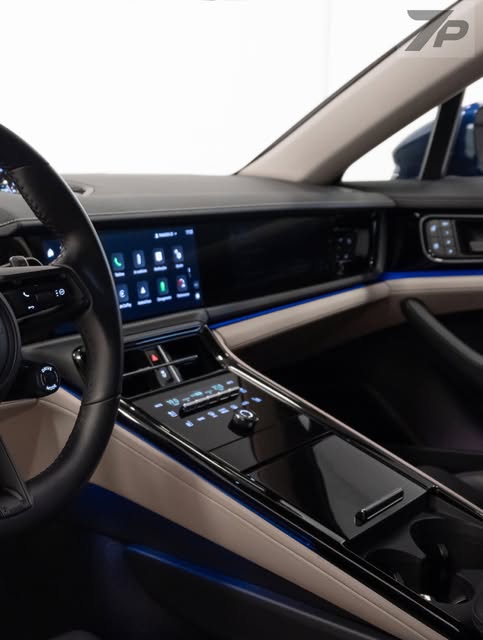 PORSCHE PANAMERA 4 E-HYBRID - Imagem 4
