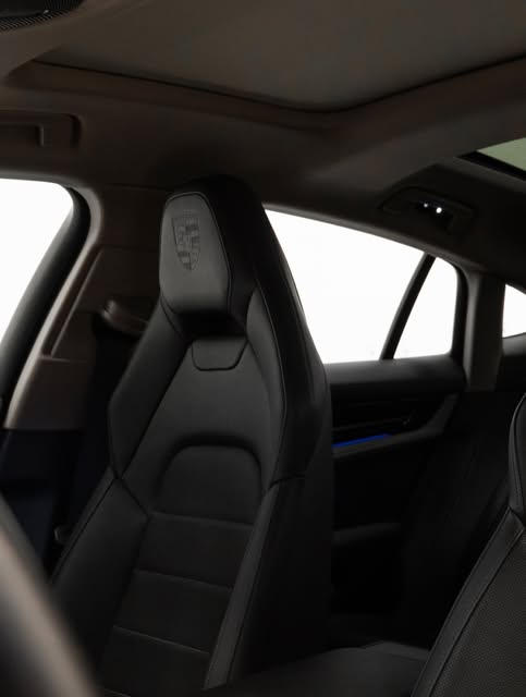 PORSCHE PANAMERA 4 E-HYBRID - Imagem 5