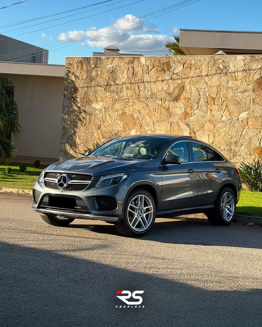 MERCEDES-BENZ GLE 400 COUPÉ - Imagem 1