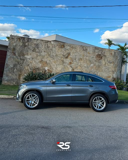 MERCEDES-BENZ GLE 400 COUPÉ - Imagem 3