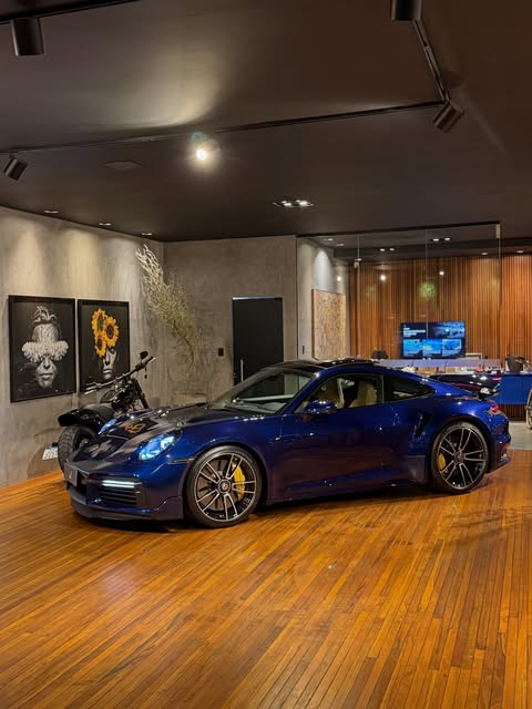 PORSCHE 911 TURBO S - Imagem 1