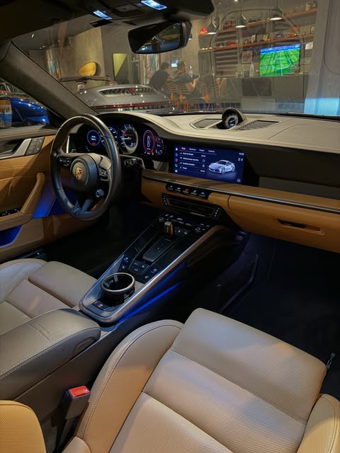 PORSCHE 911 TURBO S - Imagem 13