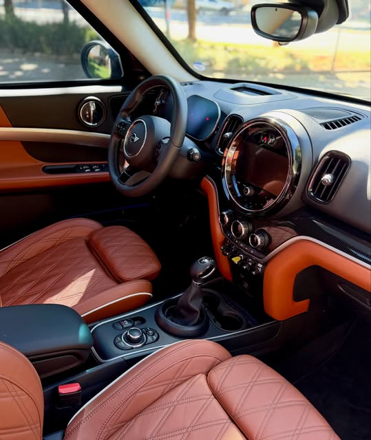 MINI COOPER COUNTRYMAN S E HYBRID - Imagem 2