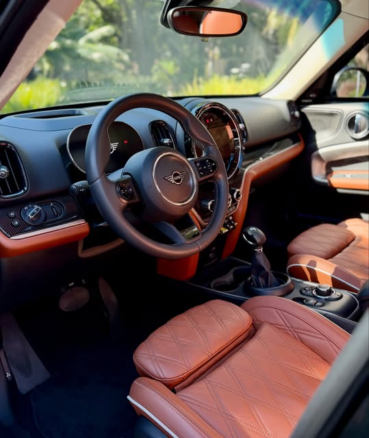 MINI COOPER COUNTRYMAN S E HYBRID - Imagem 4
