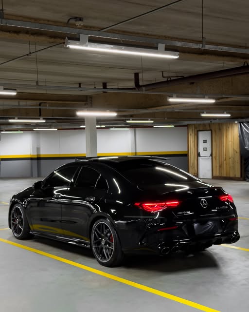 MERCEDES-BENZ CLA 45 S - Imagem 12