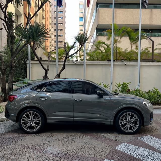 AUDI Q3 SPORTBACK ANNIVERSARY EDITION 2.0 40 QUATTRO - Imagem 4