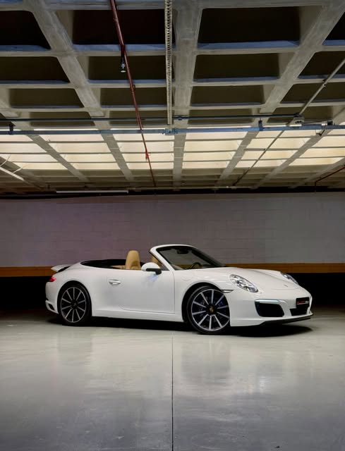 PORSCHE 911 CARRERA CABRIOLET - Imagem 2