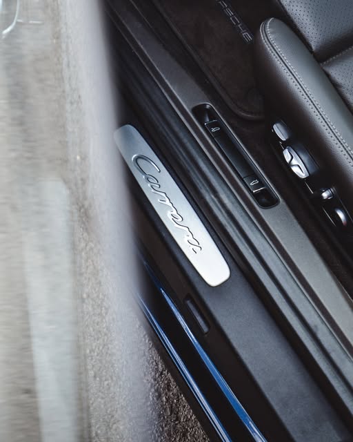PORSCHE 911 CARRERA 991.2 - Imagem 5