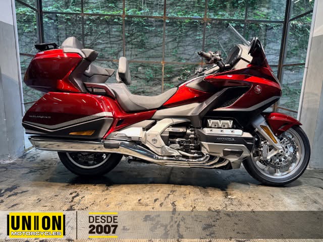 HONDA GL1800 GOLD WING TOUR - Imagem 2