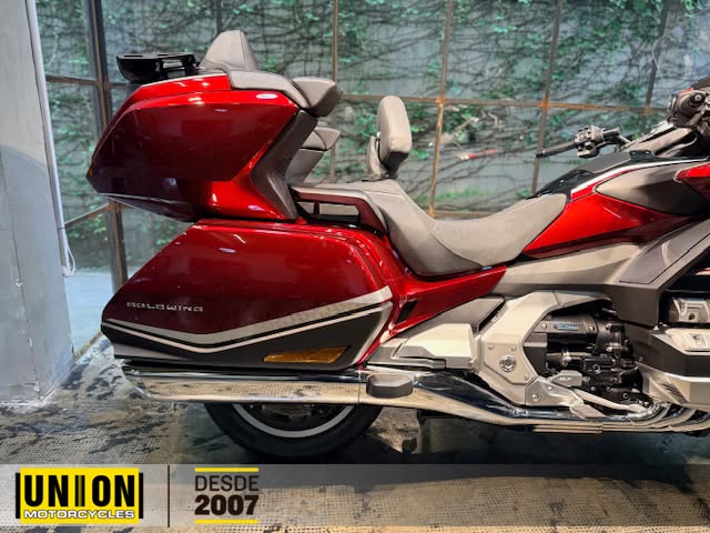 HONDA GL1800 GOLD WING TOUR - Imagem 4