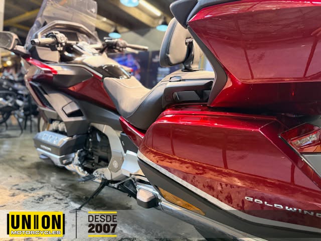 HONDA GL1800 GOLD WING TOUR - Imagem 8