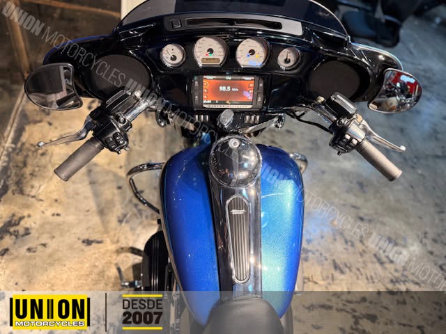 HARLEY-DAVIDSON STREET GLIDE SPECIAL - Imagem 9