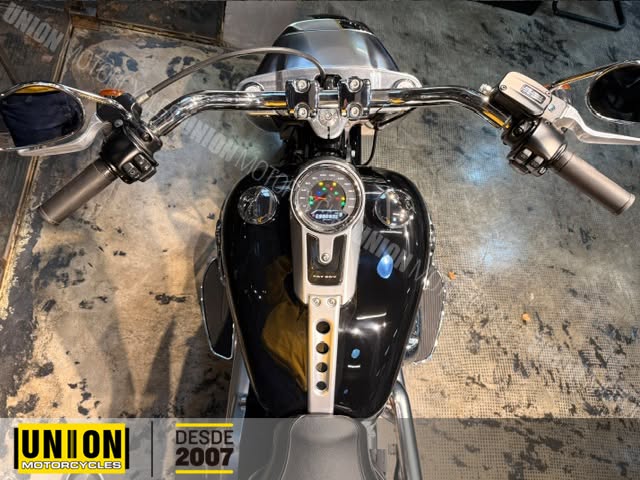 HARLEY-DAVIDSON FAT BOY - Imagem 9