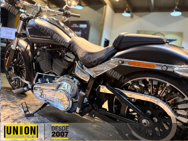 HARLEY-DAVIDSON BREAKOUT 117 - Imagem 8