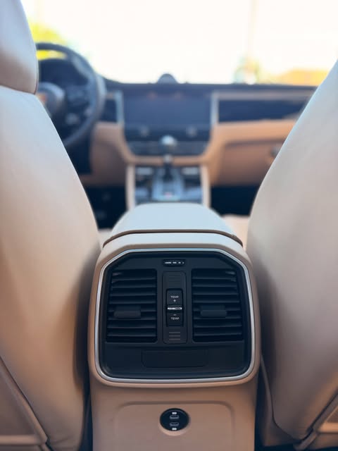 PORSCHE MACAN T - Imagem 17