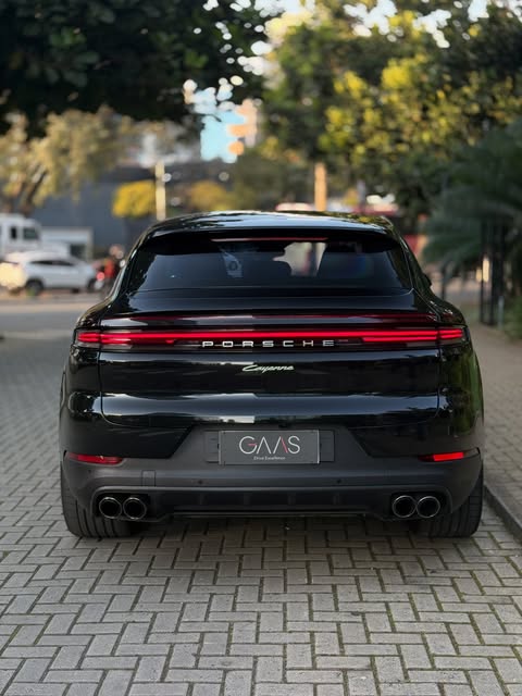 PORSCHE CAYENNE E-HYBRID COUPÉ - Imagem 5