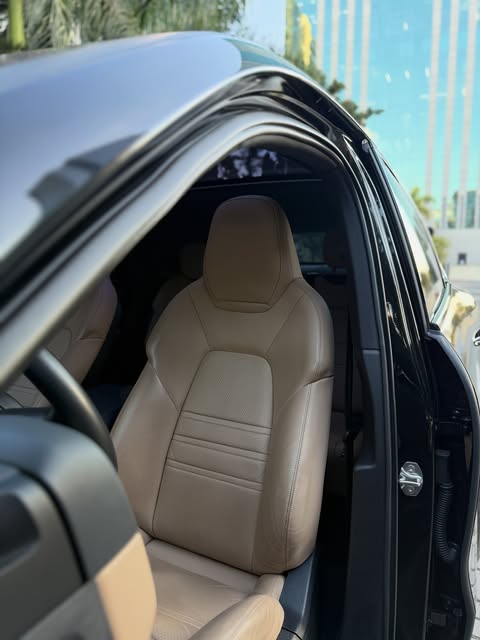 PORSCHE CAYENNE E-HYBRID COUPÉ - Imagem 10