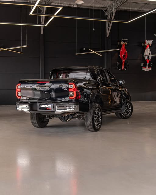 TOYOTA HILUX CD SRX PLUS - Imagem 2