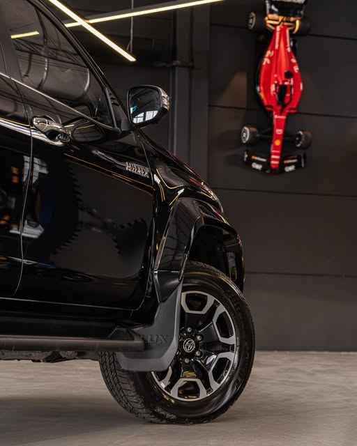 TOYOTA HILUX CD SRX PLUS - Imagem 7