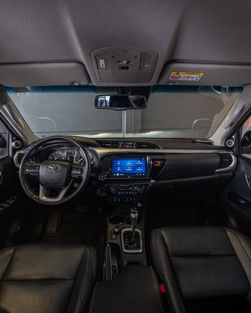 TOYOTA HILUX CD SRX PLUS - Imagem 8
