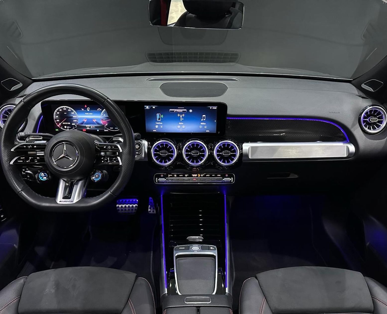 MERCEDES-BENZ GLB 35 AMG 2.0 MHEV 4MATIC SPEEDSHIFT - Imagem 6