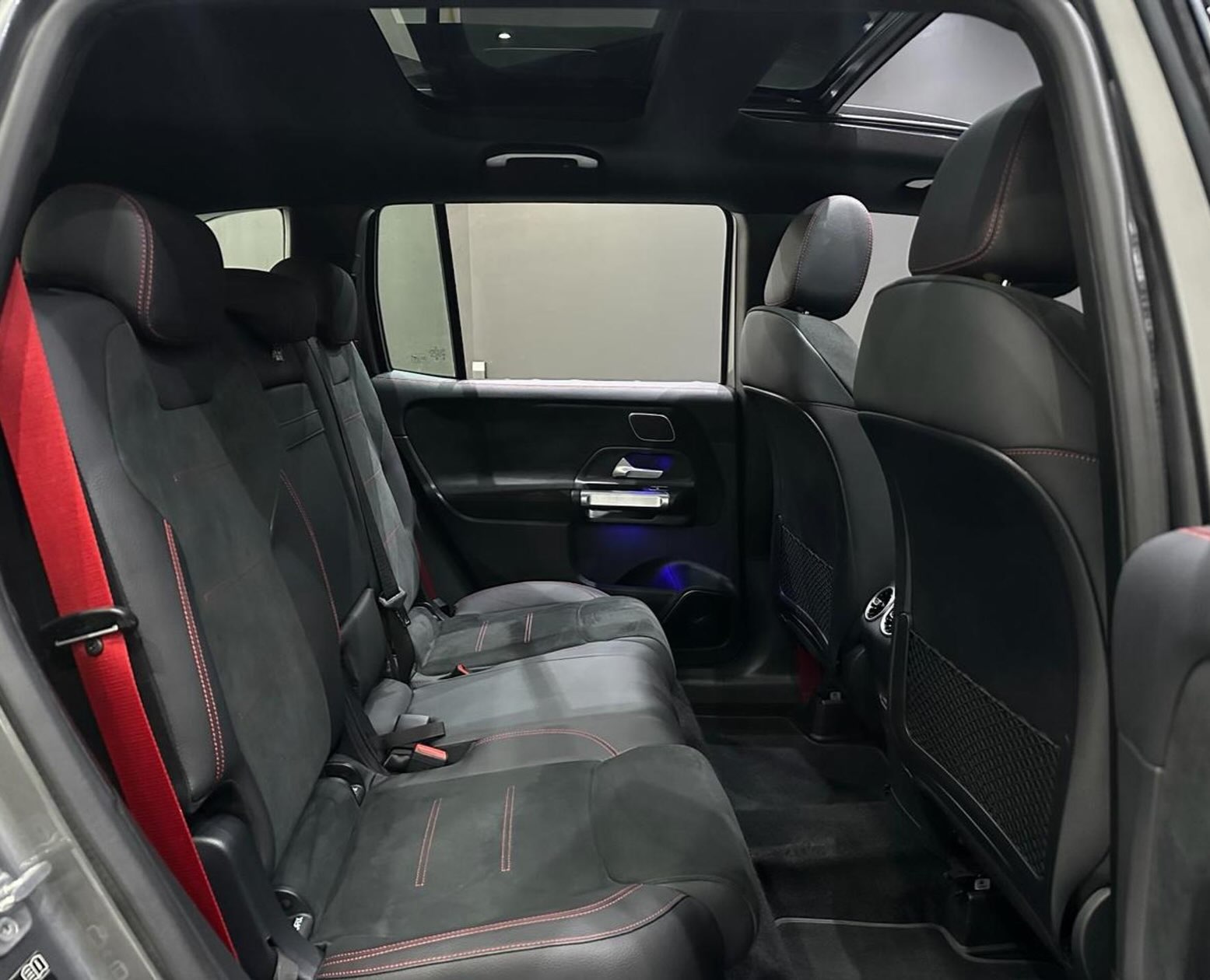 MERCEDES-BENZ GLB 35 AMG 2.0 MHEV 4MATIC SPEEDSHIFT - Imagem 9