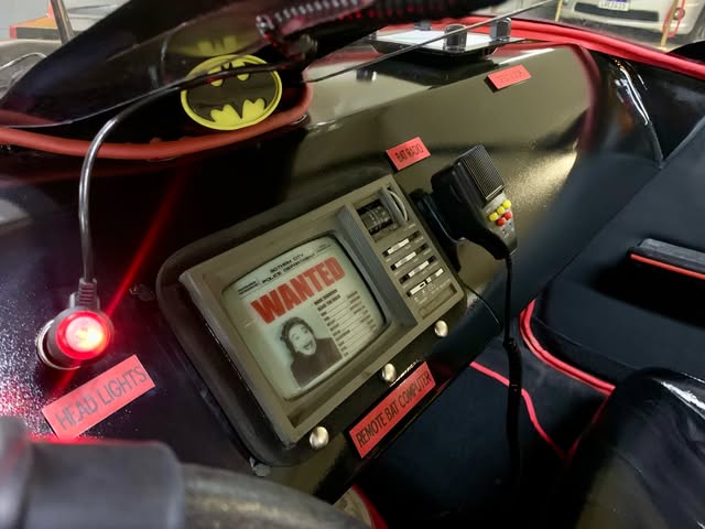 BATMÓVEL TRIBUTO BATMOBILE 1966 - Imagem 11