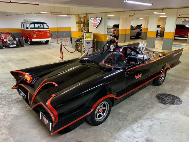 BATMÓVEL TRIBUTO BATMOBILE 1966 - Imagem 5