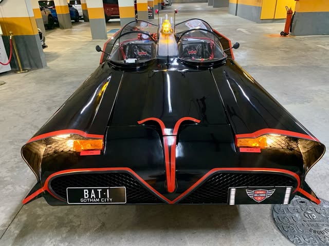 BATMÓVEL TRIBUTO BATMOBILE 1966 - Imagem 9