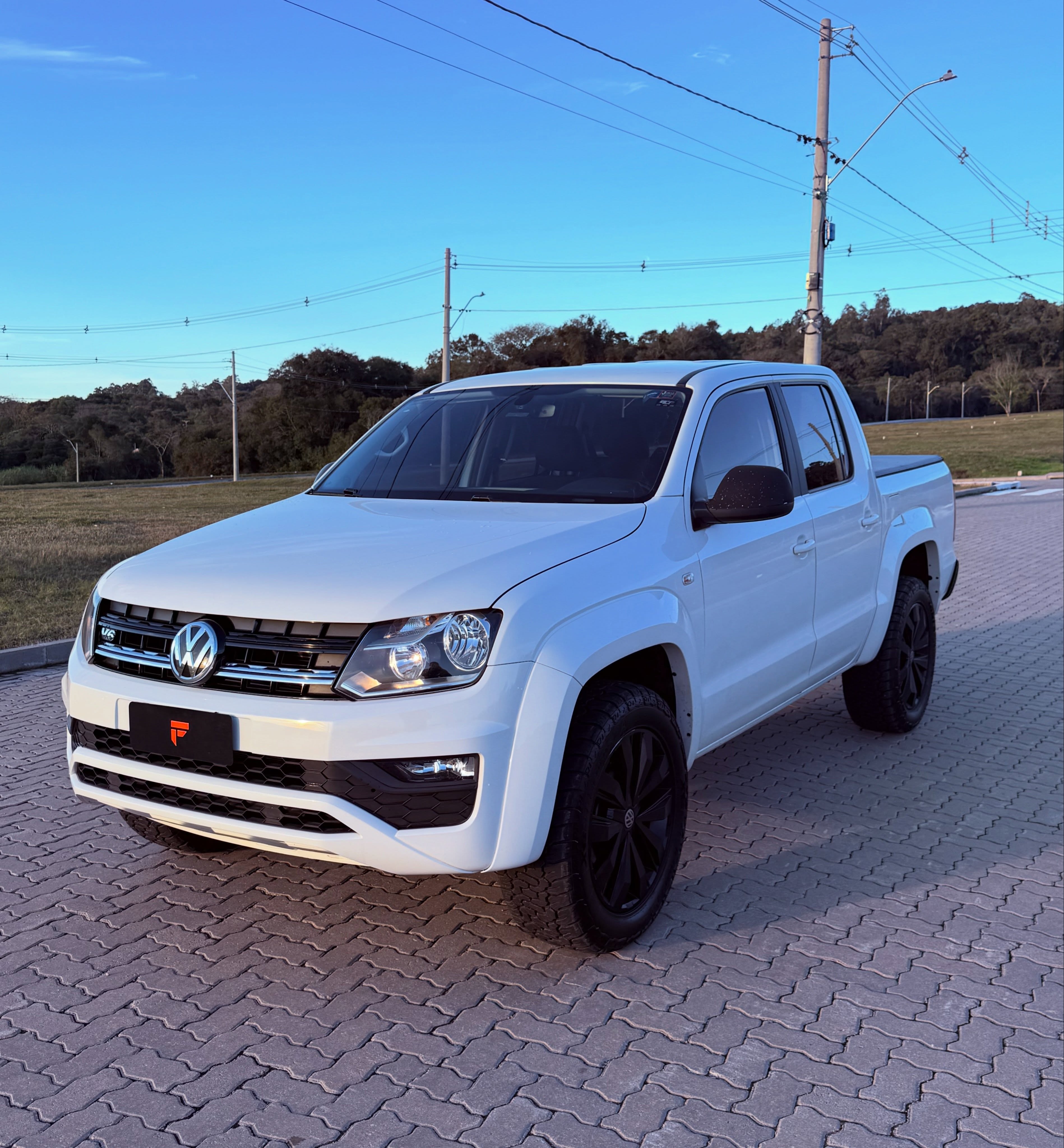 VOLKSWAGEN AMAROK COMFORTLINE - Imagem 5