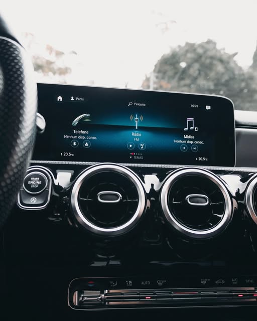 MERCEDES-BENZ A250 LAUNCH EDITION - Imagem 5