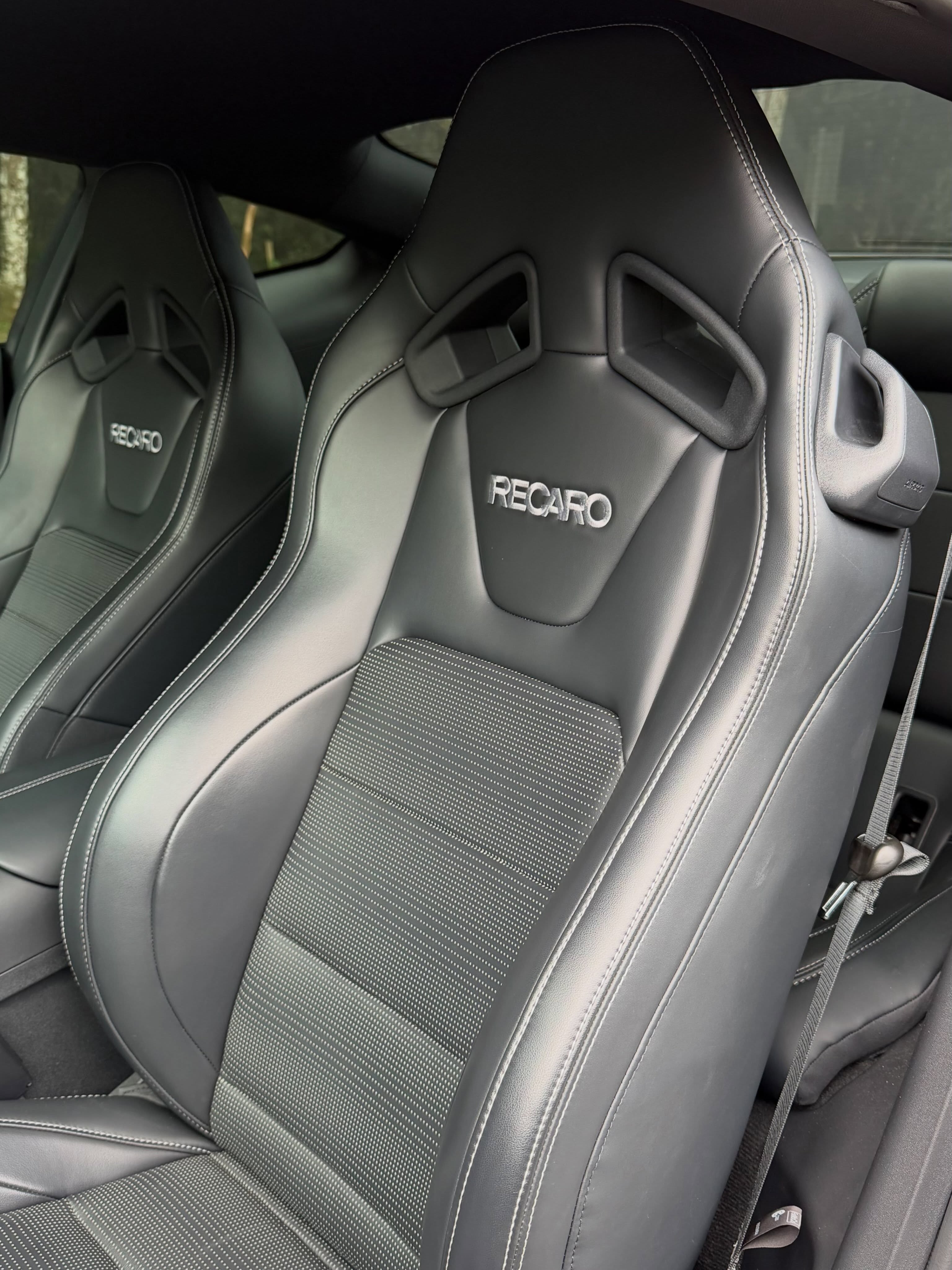FORD MUSTANG GT PERFORMANCE 5.0 V8 - Imagem 10
