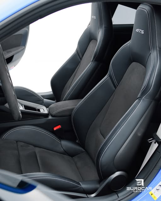 PORSCHE 911 CARRERA GTS - Imagem 8
