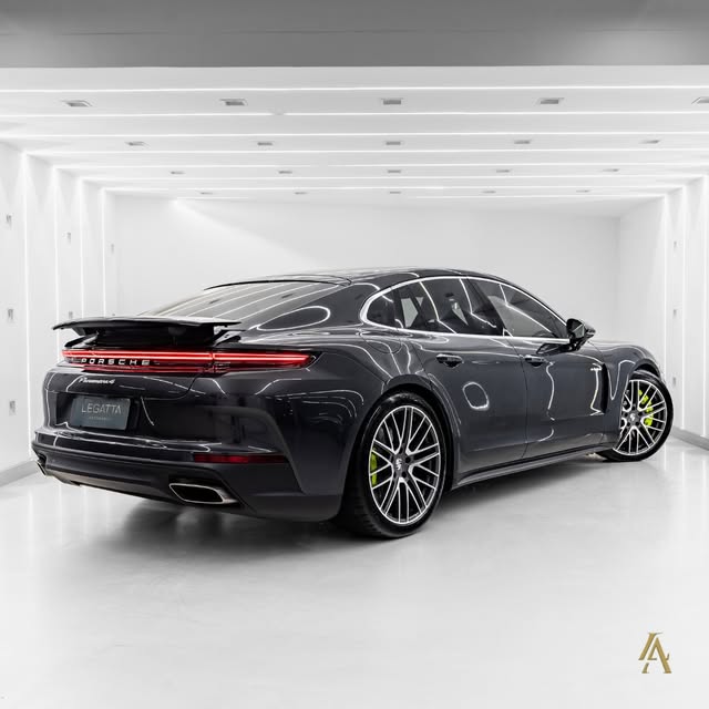 PORSCHE PANAMERA 4 E-HYBRID - Imagem 2