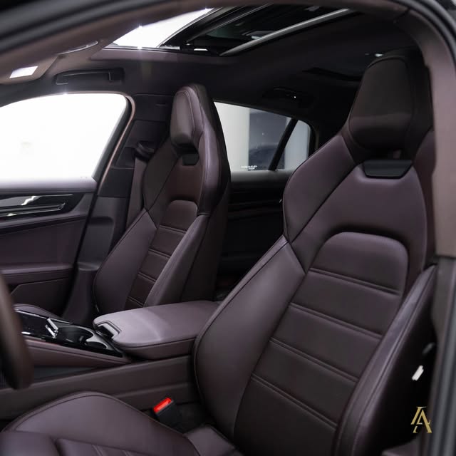 PORSCHE PANAMERA 4 E-HYBRID - Imagem 8