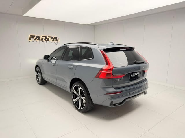 VOLVO XC 60 T-8 ULTIM.DARK - Imagem 4