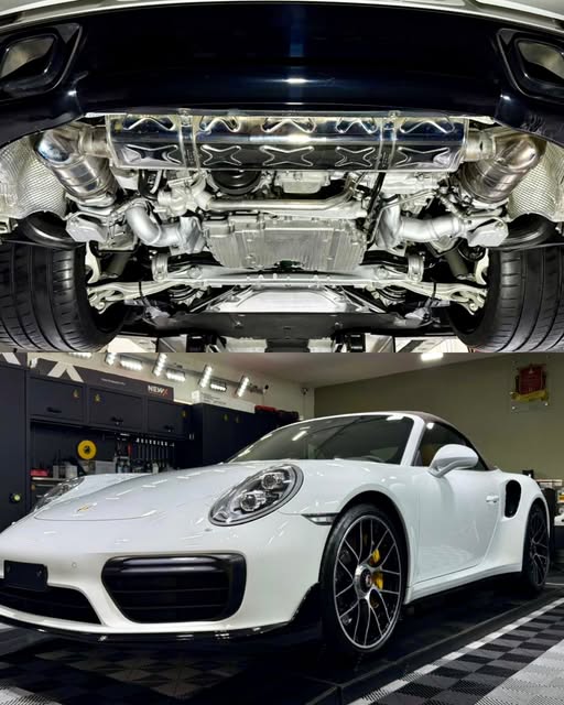 PORSCHE 911 TURBO S CABRIOLET - Imagem 10
